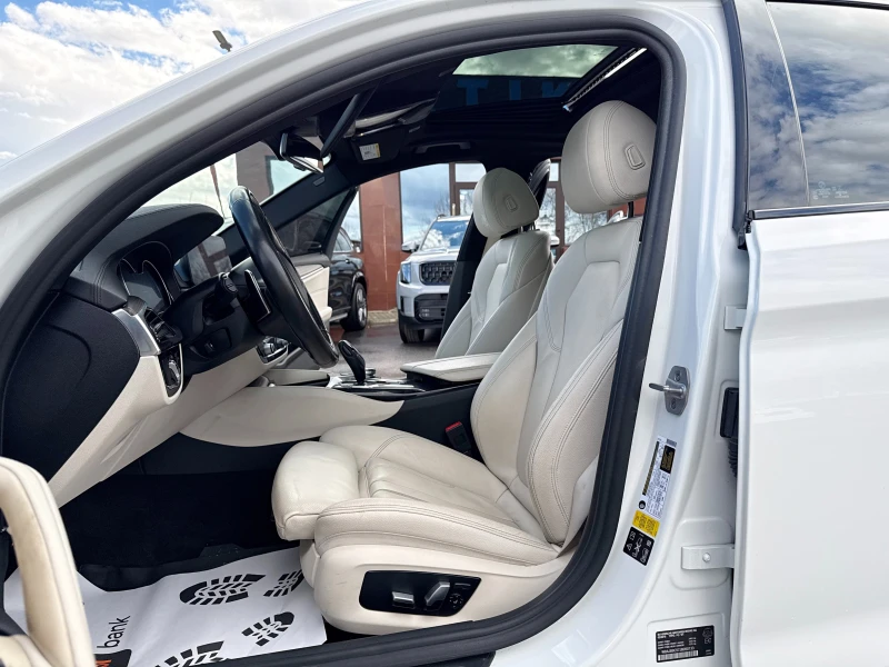 BMW 550 M550i-M PAKET-HEAD UP-LED-BIXENON-4x4-KAMERA-FULL!, снимка 9 - Автомобили и джипове - 53407594