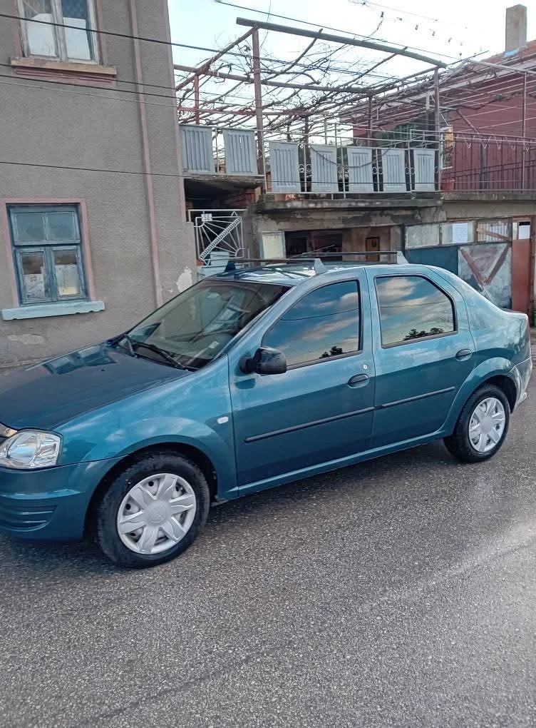 Dacia Logan, снимка 2 - Автомобили и джипове - 48739925