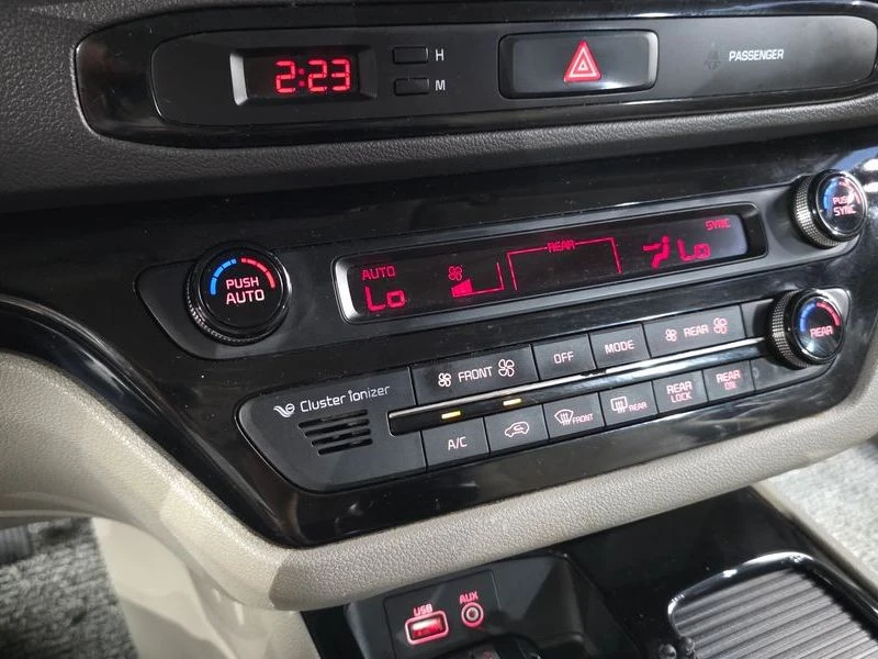 Kia Carnival 9-seater Prestige| 200к.с., снимка 15 - Автомобили и джипове - 56294160