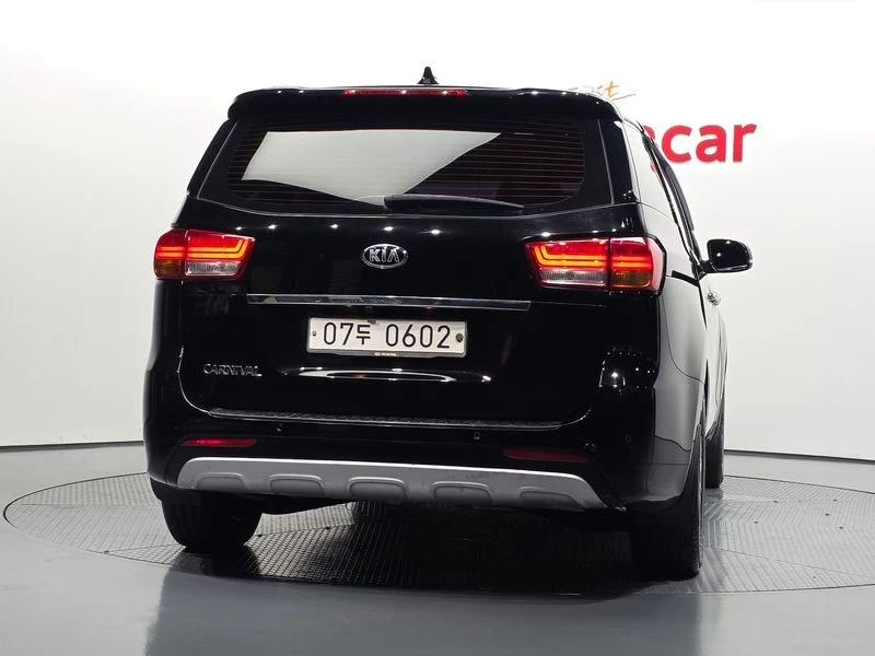Kia Carnival 9-seater Prestige| 200к.с., снимка 4 - Автомобили и джипове - 56294160