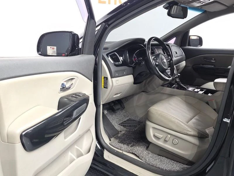Kia Carnival 9-seater Prestige| 200к.с., снимка 10 - Автомобили и джипове - 56294160