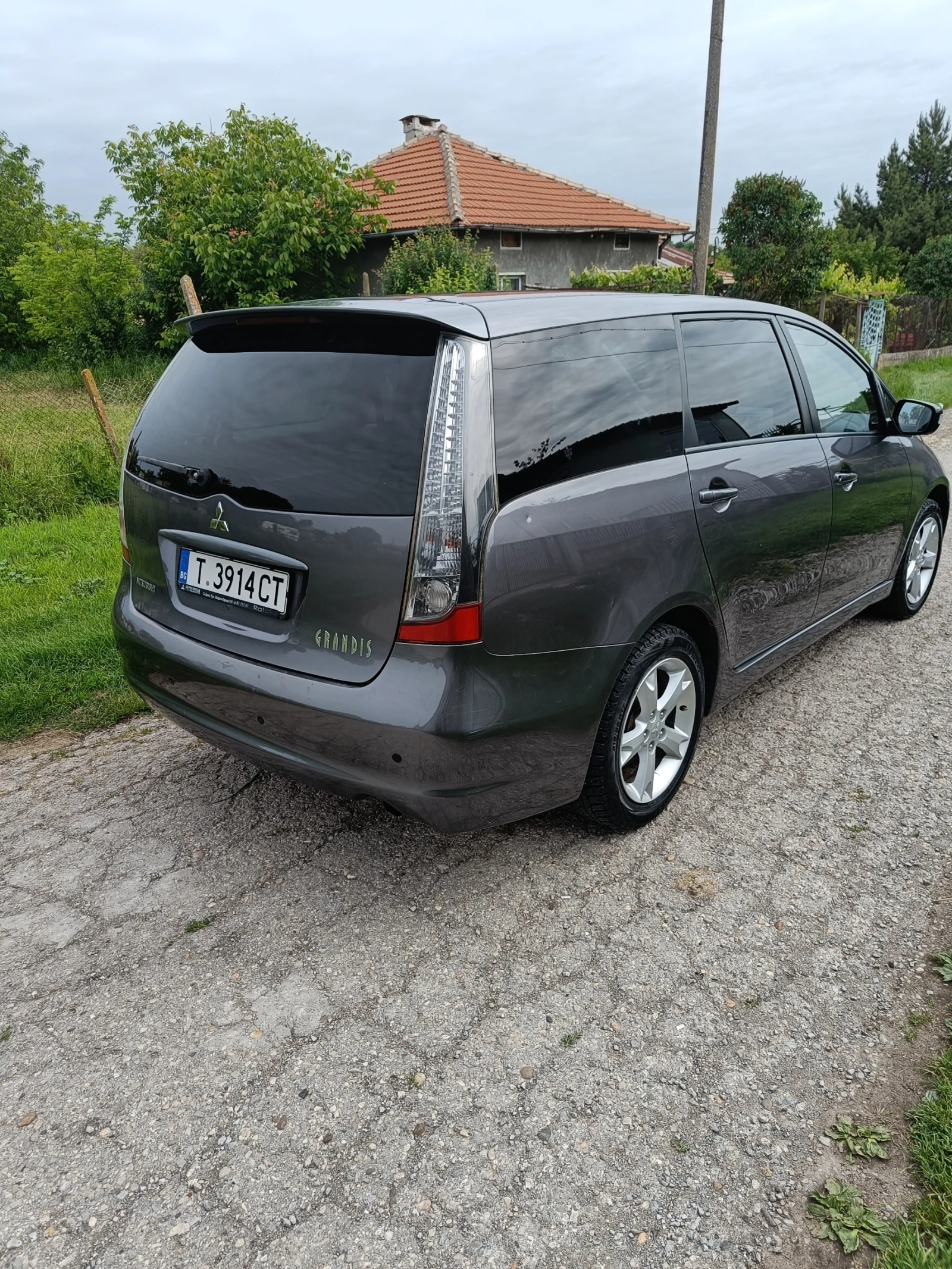 Mitsubishi Grandis  - изображение 4