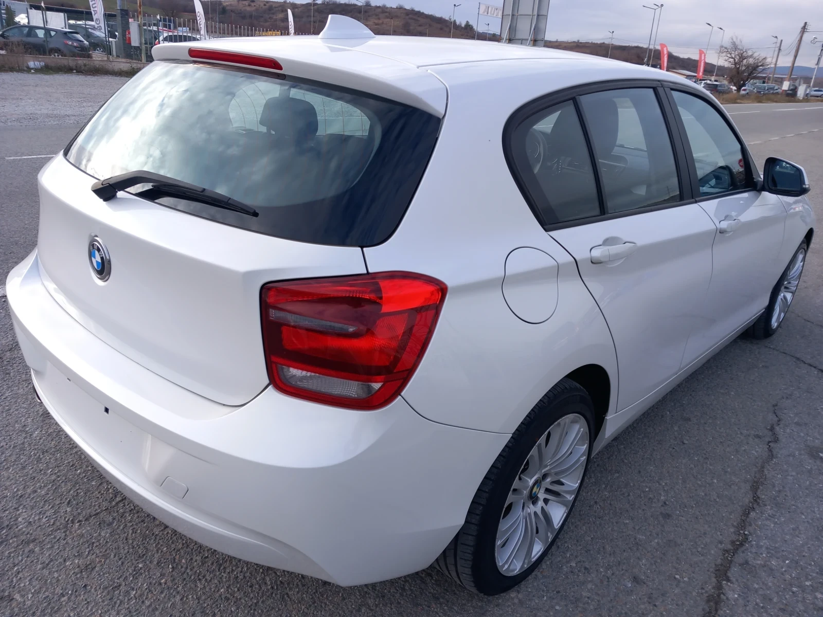 BMW 116 2.0D 116к.с. - изображение 6