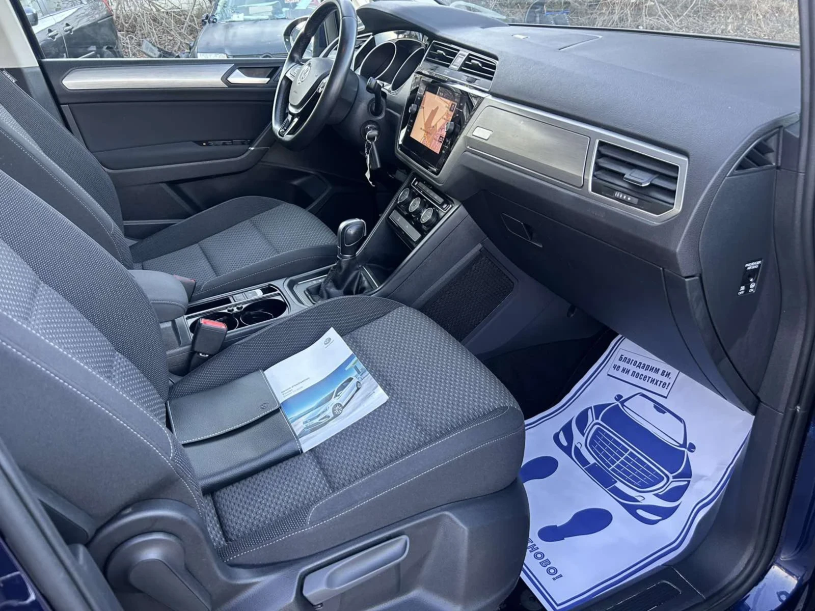 VW Touran 1.6 TDI 115 * DSG * 6+ 1 * CAMERA * NAVI * E6 *  | Mobile.bg   16