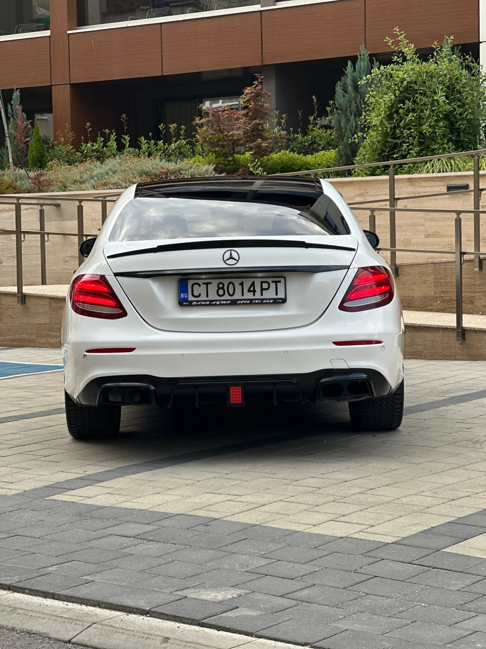 Mercedes-Benz E 220  - изображение 7