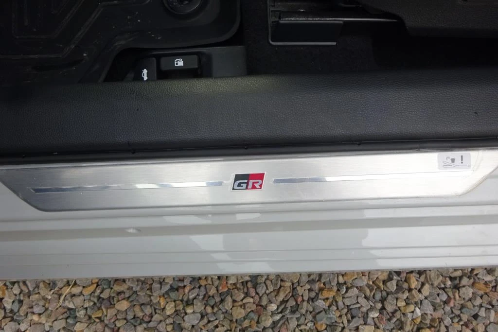 Toyota Corolla GR | Mobile.bg   15