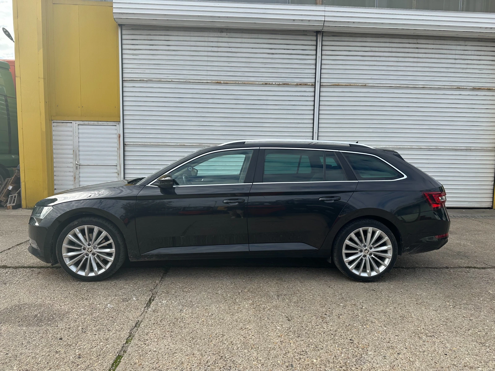 Skoda Superb  - изображение 2