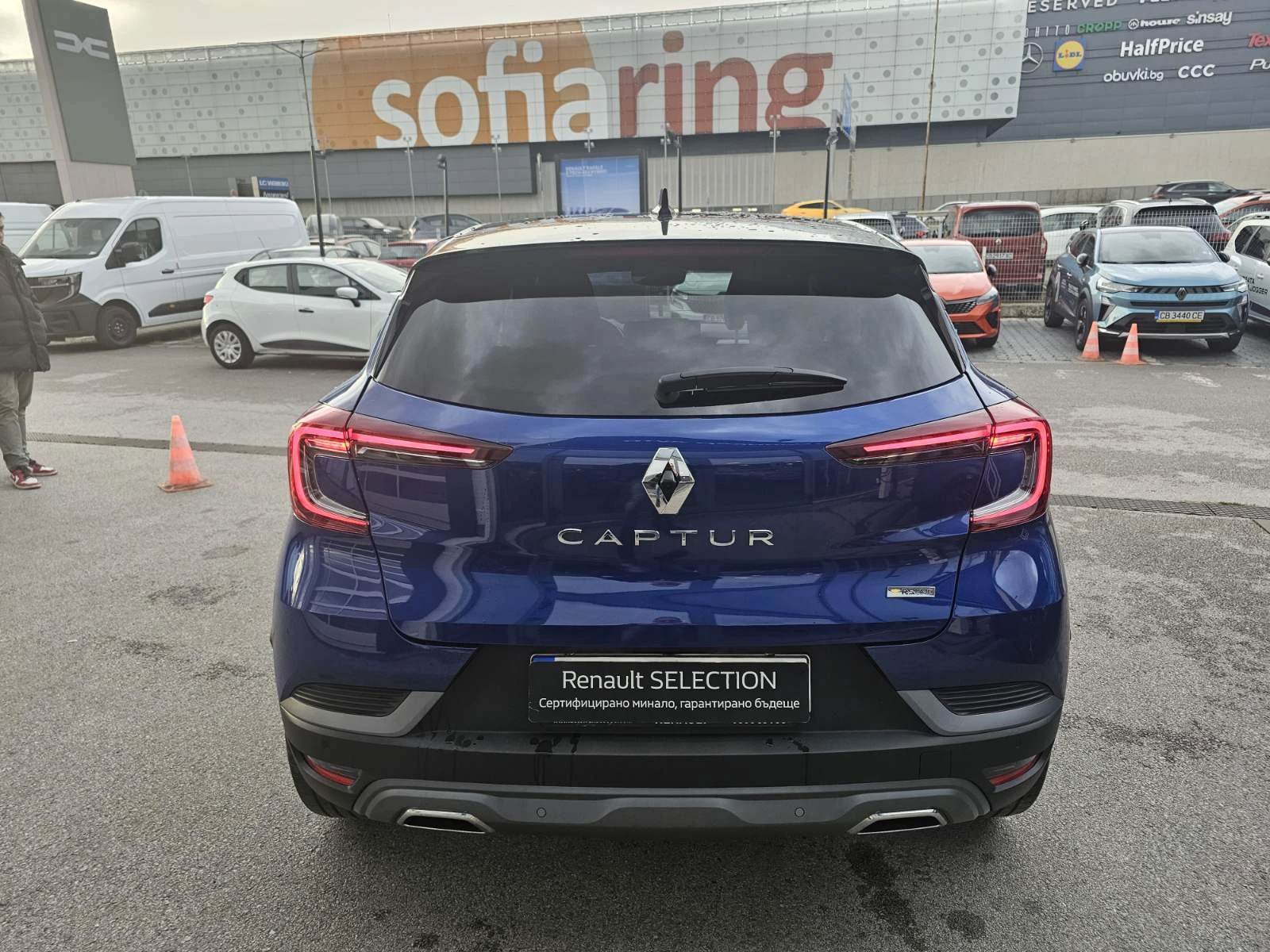 Renault Captur 1.3 TCe 158 Hybrid  - изображение 6