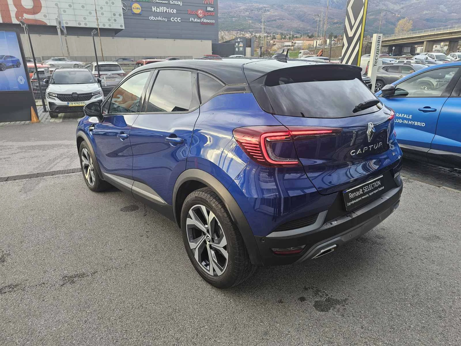 Renault Captur 1.3 TCe 158 Hybrid  - изображение 4