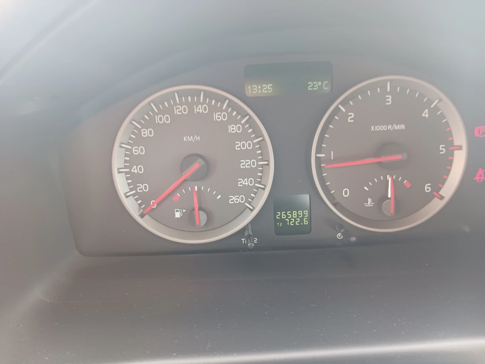 Volvo V50  - изображение 4