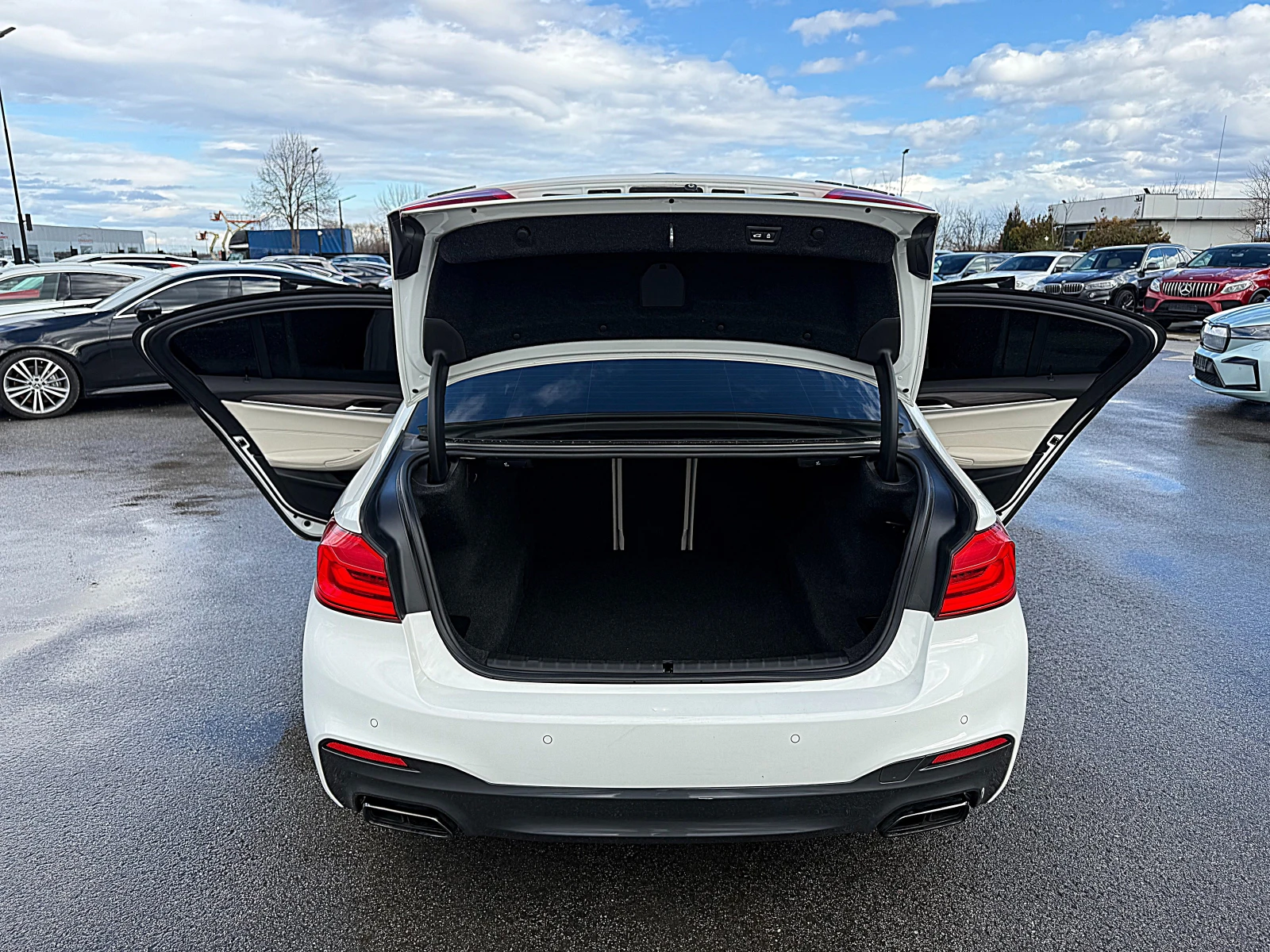 BMW 550 M550i-M PAKET-HEAD UP-LED-BIXENON-4x4-KAMERA-FULL! - изображение 6