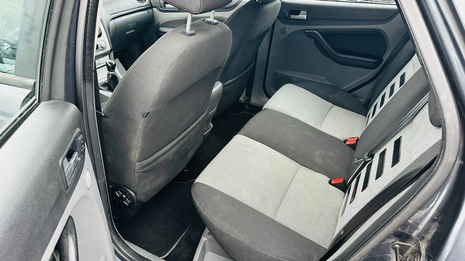 Ford Focus 1.6i газ  Италия - изображение 8