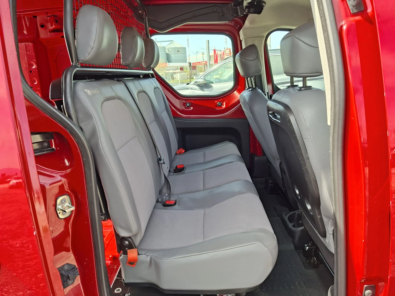 Citroen Berlingo 4+ 1-LONG/N1/КЛИМА/1.6Hdi-90кс, снимка 13 - Автомобили и джипове - 53908675