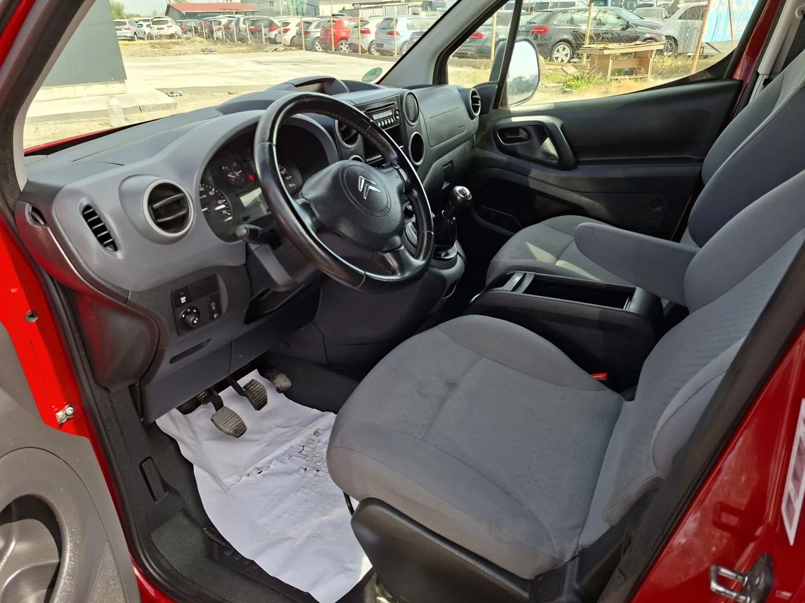 Citroen Berlingo 4+ 1-LONG/N1/КЛИМА/1.6Hdi-90кс, снимка 8 - Автомобили и джипове - 53908675
