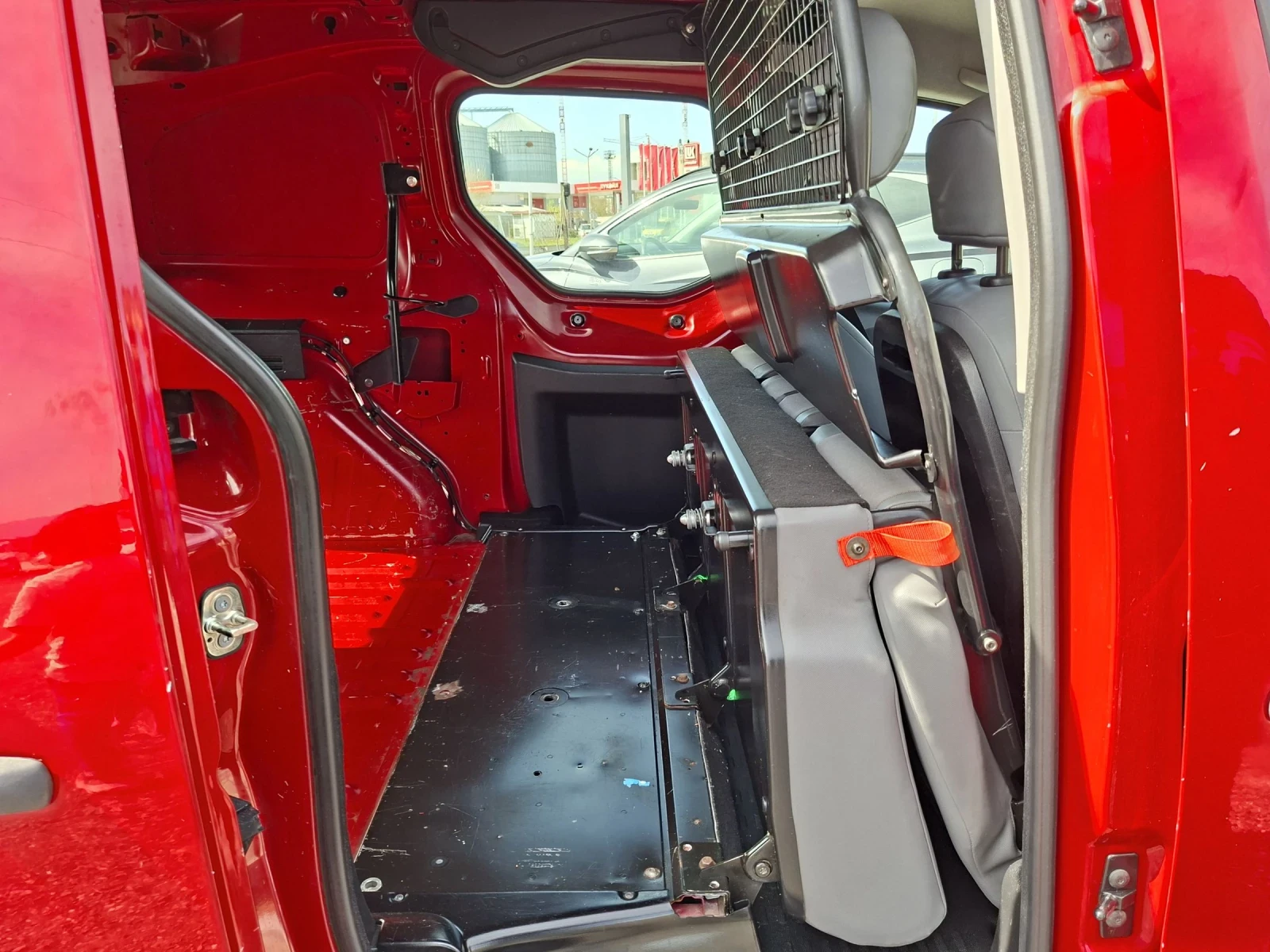 Citroen Berlingo 4+ 1-LONG/N1/КЛИМА/1.6Hdi-90кс, снимка 14 - Автомобили и джипове - 53908675