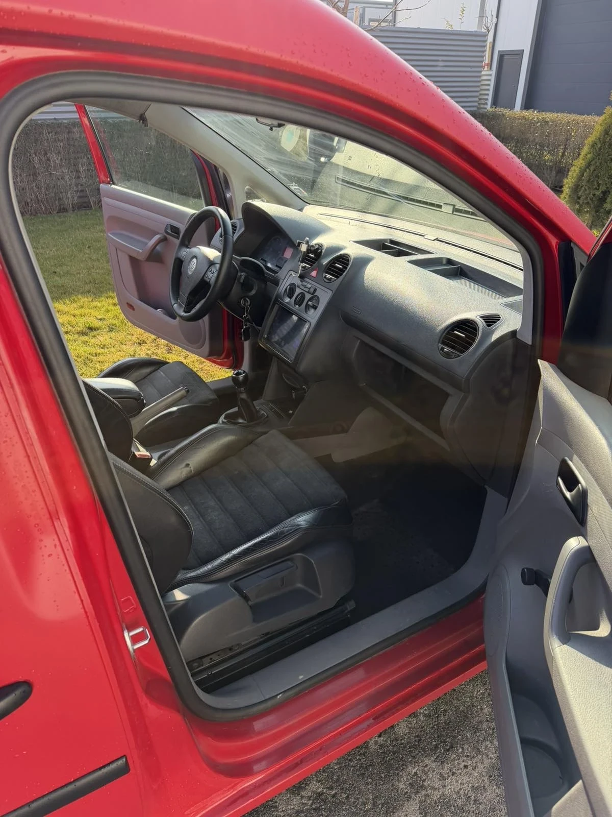 VW Caddy 1.9TDI 105, снимка 10 - Автомобили и джипове - 53972296