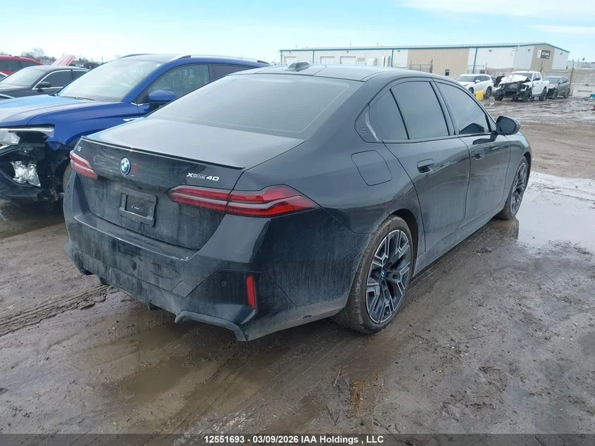 BMW i5 XDRIVE 40 | HARMAN/KARDON | KEYLESS | ПАНОРАМА | , снимка 4 - Автомобили и джипове - 54074170