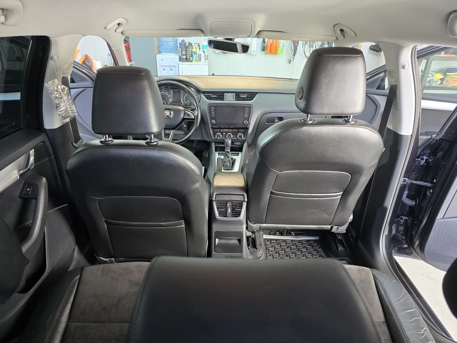 Skoda Octavia 1.5 МЕТАН/ АВТОМАТ ЛИЗИНГ, снимка 9 - Автомобили и джипове - 54206822