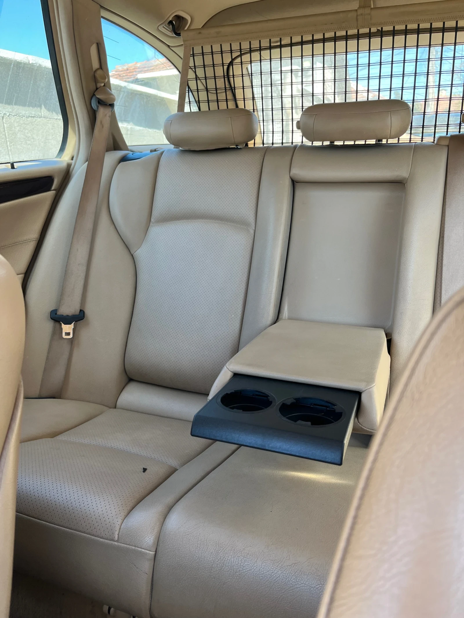 Mercedes-Benz 220, снимка 6 - Автомобили и джипове - 54227314