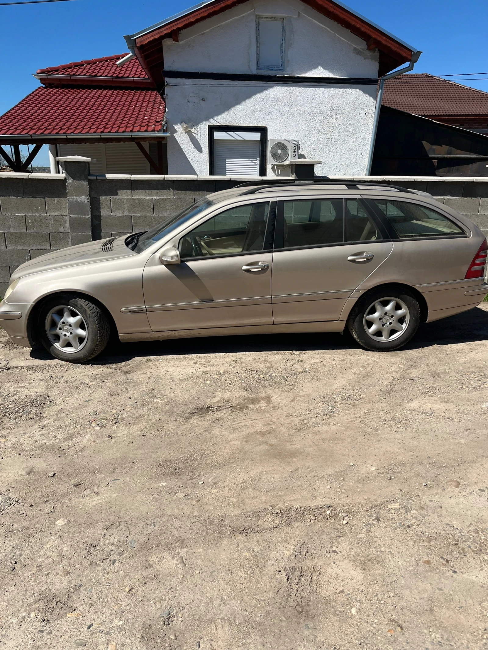 Mercedes-Benz 220, снимка 4 - Автомобили и джипове - 54227314