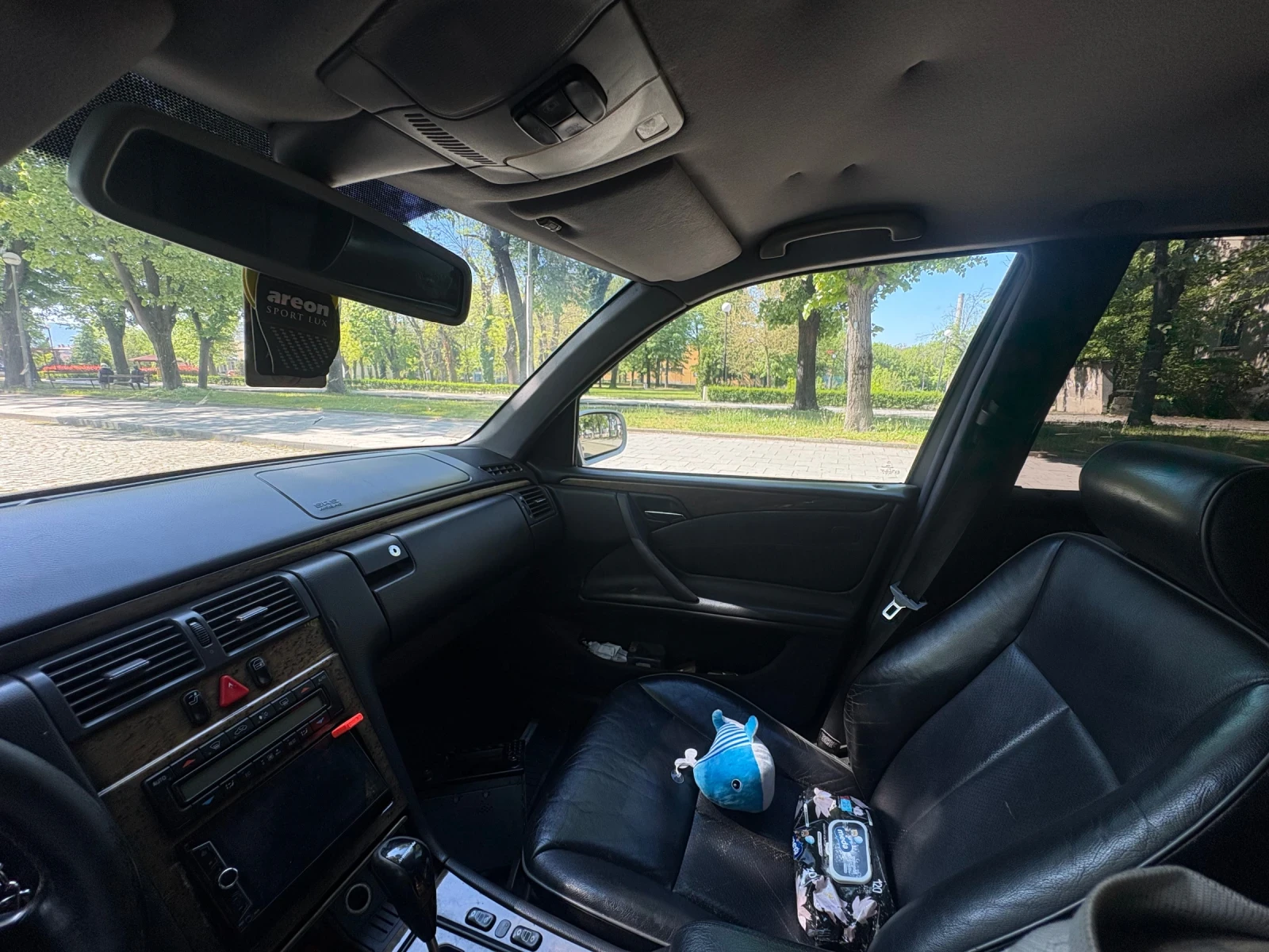 Mercedes-Benz E 320, снимка 6 - Автомобили и джипове - 54421676