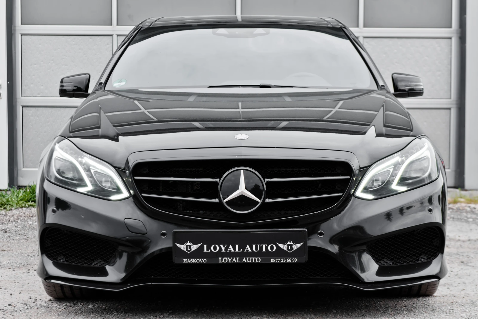 Mercedes-Benz E 350 AMG/PANORAMA/4MATIC, снимка 3 - Автомобили и джипове - 54461103