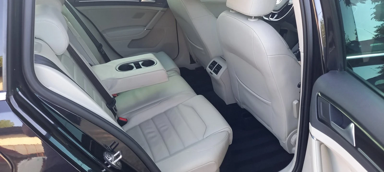 VW Golf 2.0TDI/150к.с./4MOTION/140000км./Швейцария, снимка 10 - Автомобили и джипове - 54790437