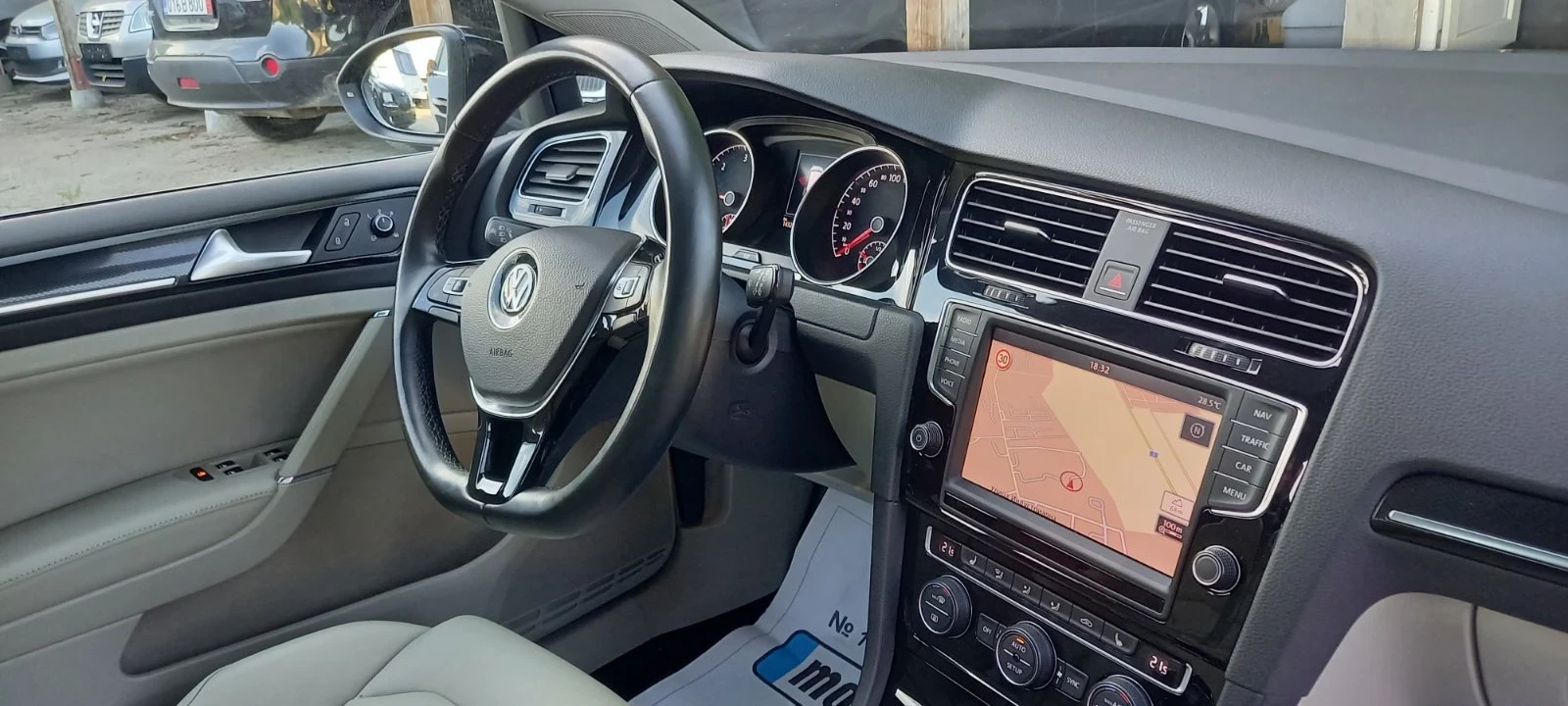 VW Golf 2.0TDI/150к.с./4MOTION/140000км./Швейцария, снимка 13 - Автомобили и джипове - 54790437