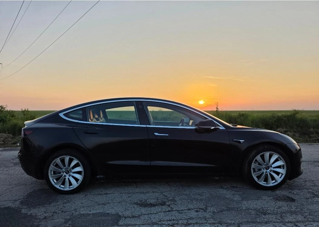 Tesla Model 3 Лонг Рейндж 4x4 , снимка 8 - Автомобили и джипове - 54797916