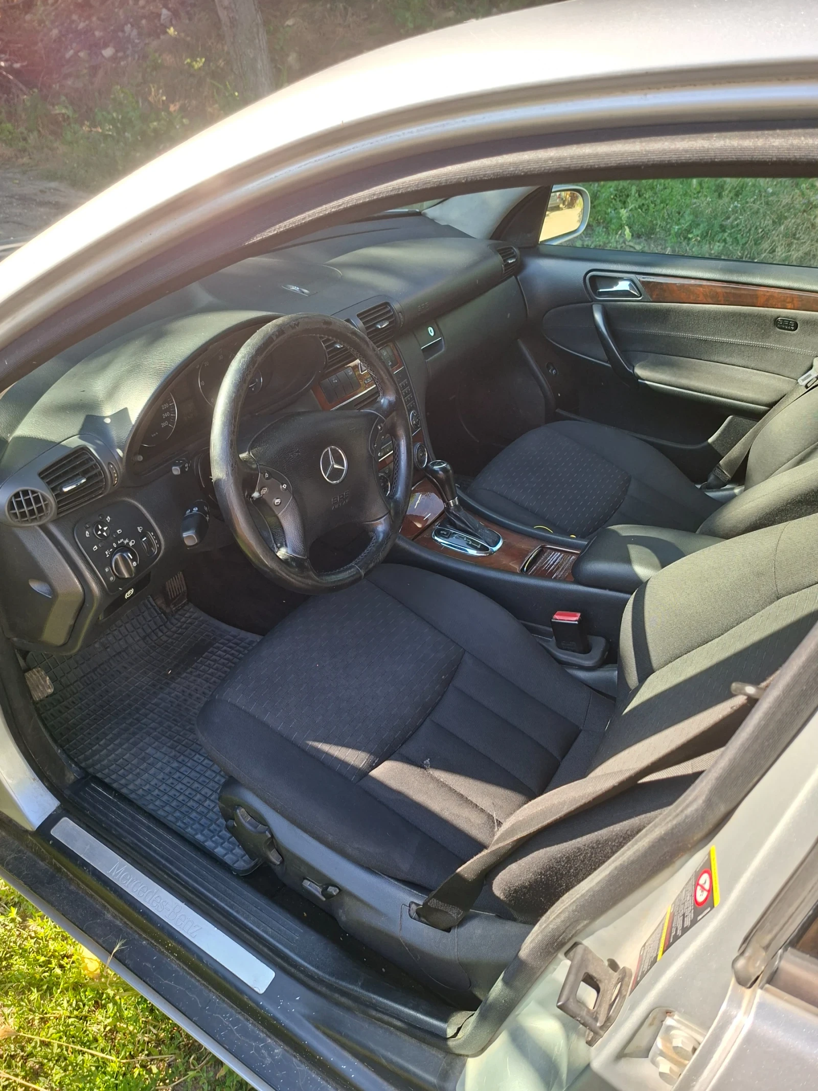 Mercedes-Benz C 220, снимка 10 - Автомобили и джипове - 55105592