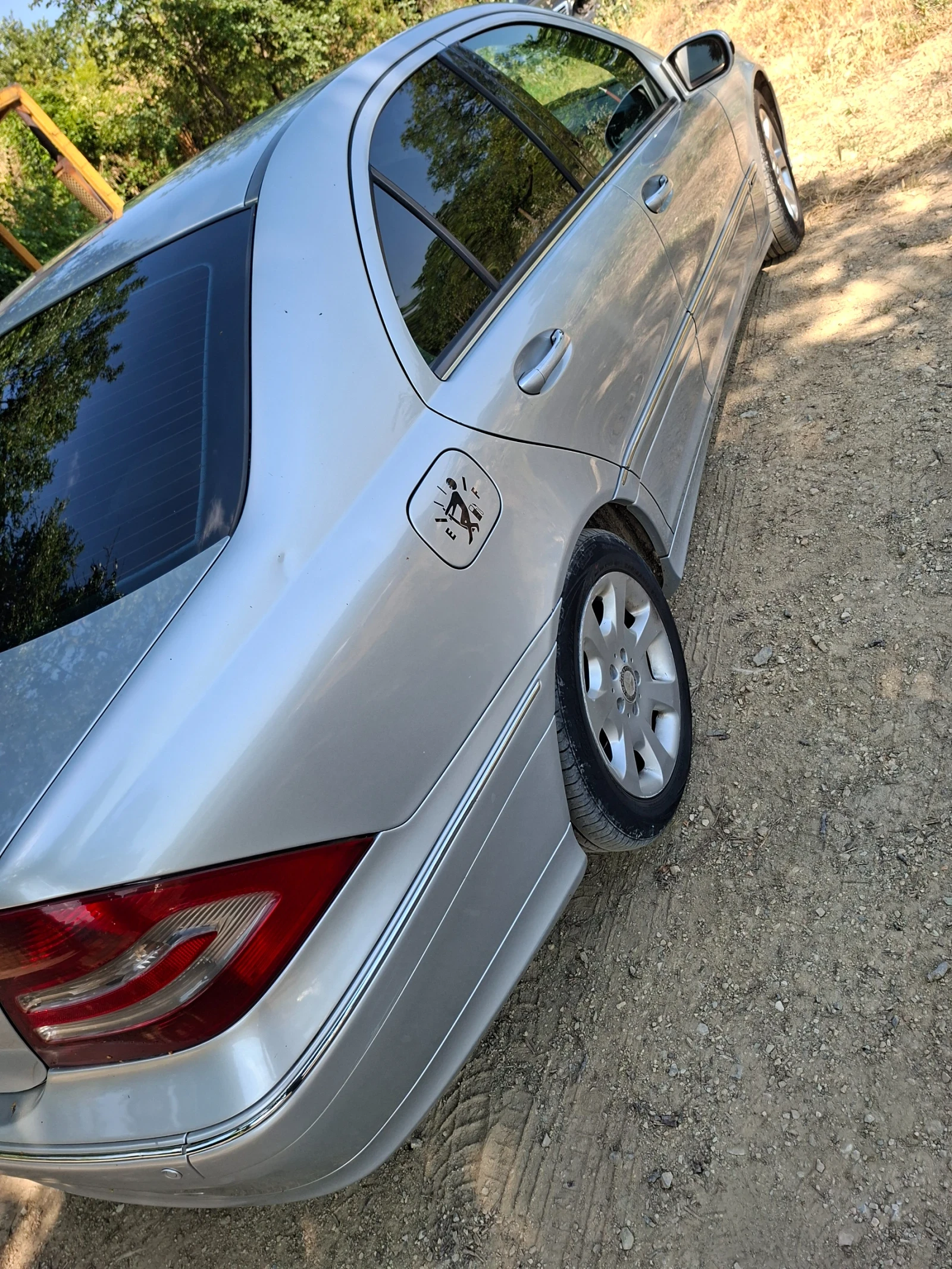 Mercedes-Benz C 220, снимка 4 - Автомобили и джипове - 55105592