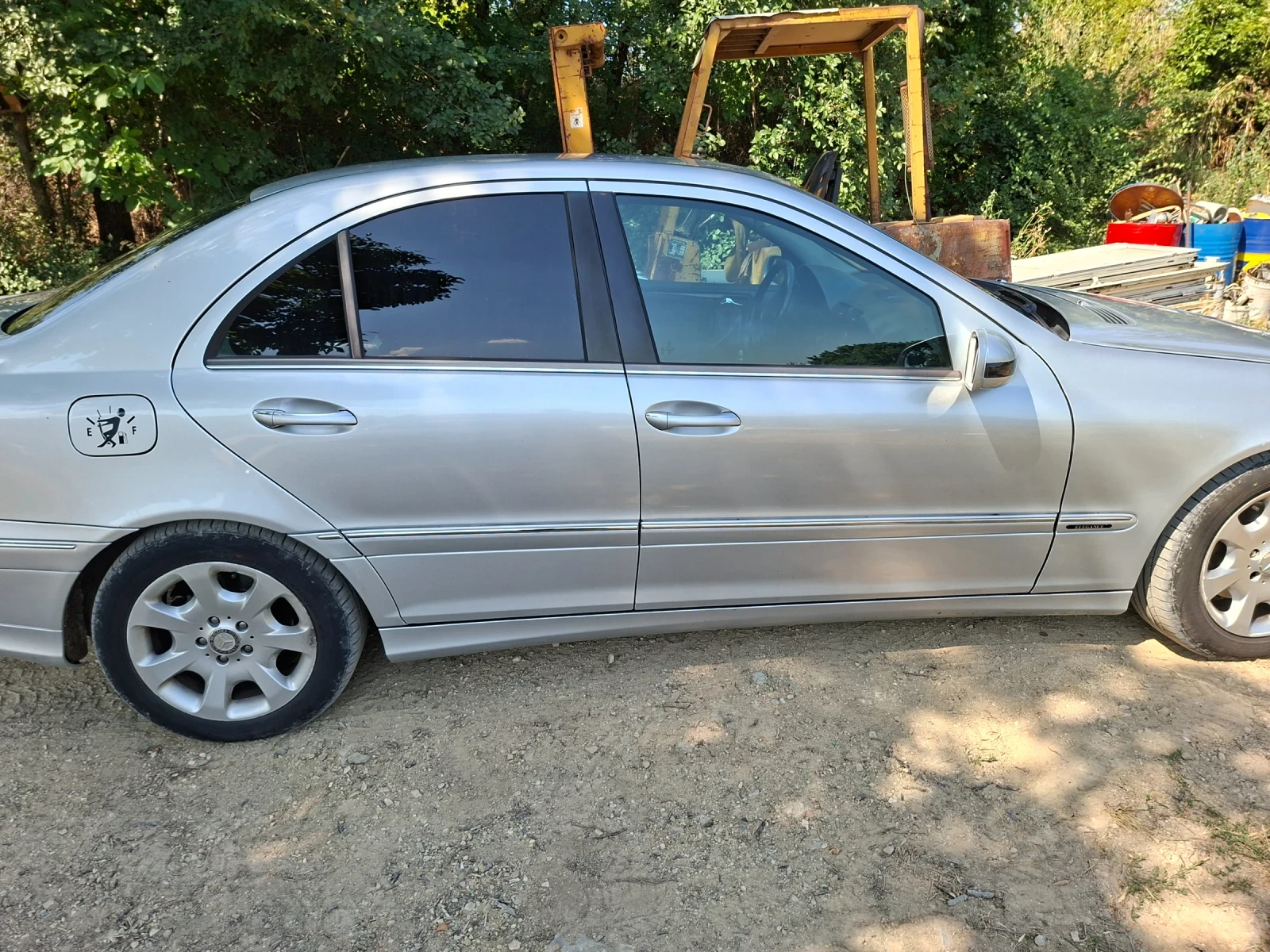 Mercedes-Benz C 220, снимка 5 - Автомобили и джипове - 55105592