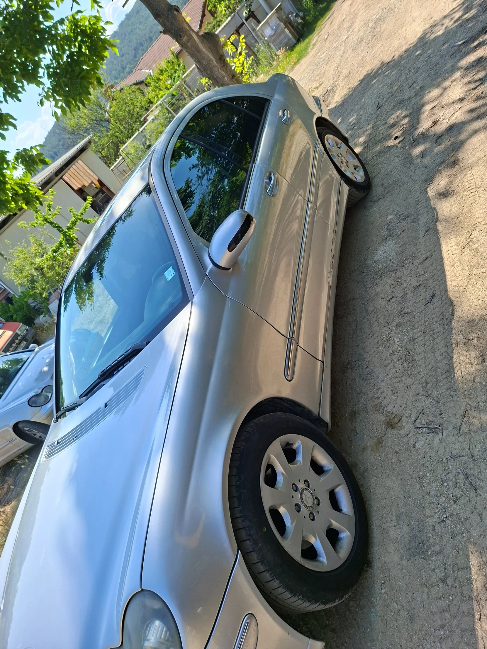 Mercedes-Benz C 220, снимка 3 - Автомобили и джипове - 55105592