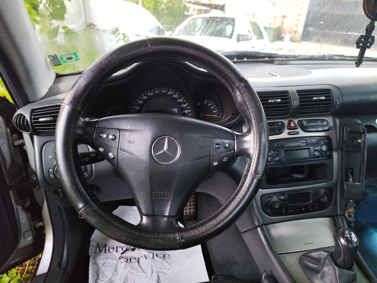 Mercedes-Benz C 200, снимка 9 - Автомобили и джипове - 55250235