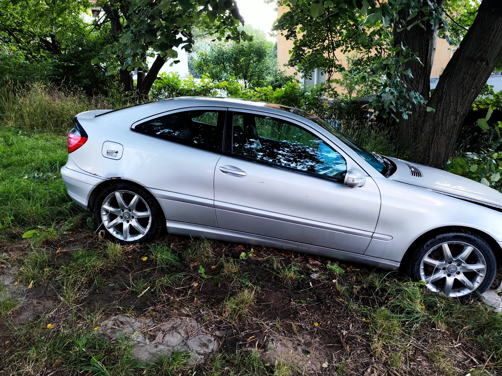 Mercedes-Benz C 200, снимка 3 - Автомобили и джипове - 55250235