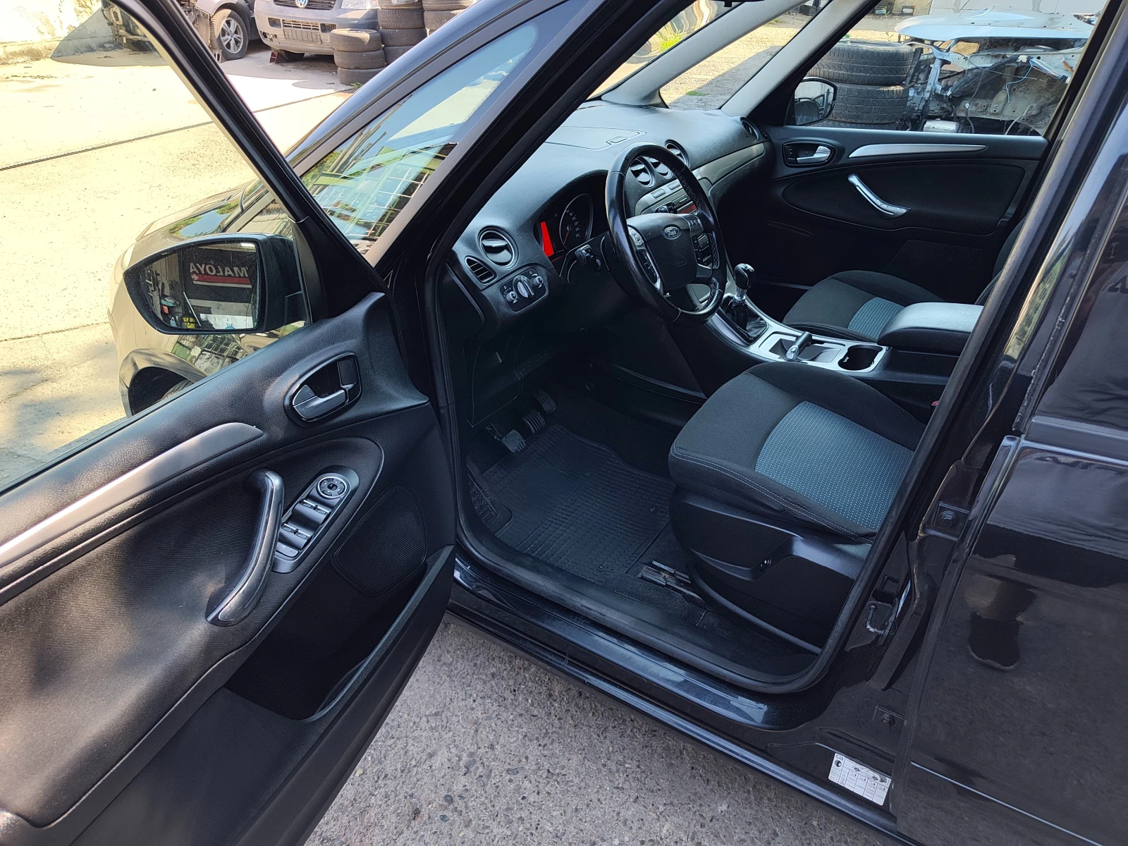 Ford Galaxy 1.6TDCI, снимка 9 - Автомобили и джипове - 55483910