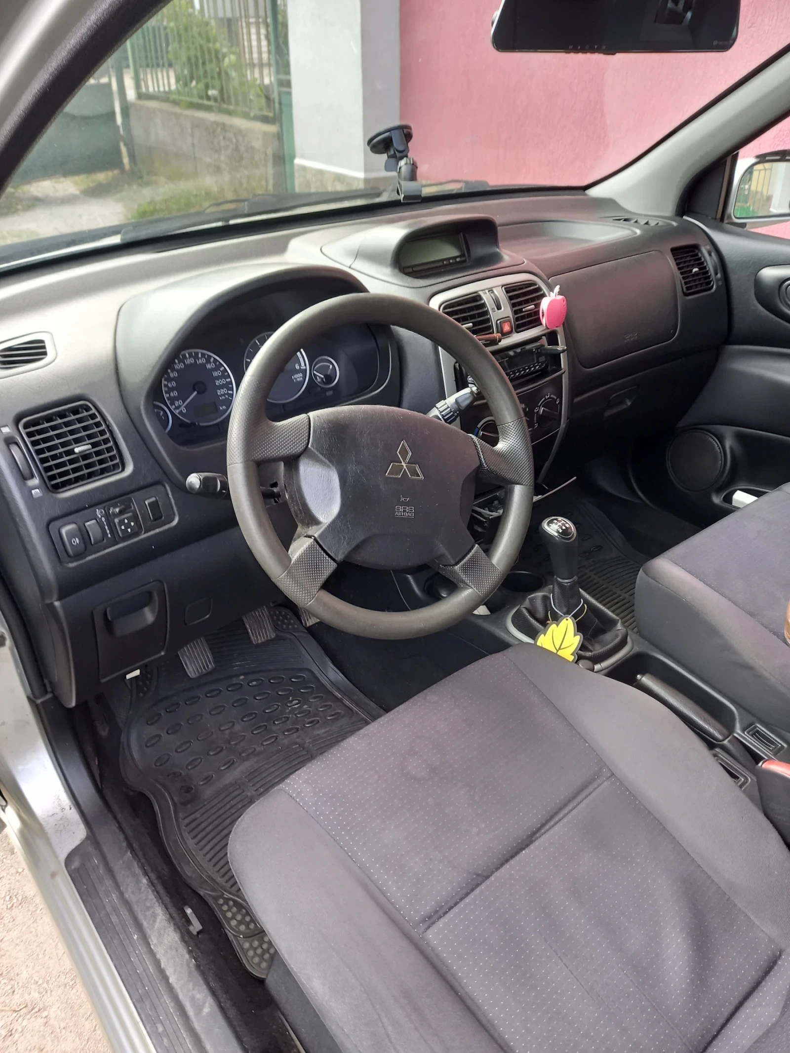 Mitsubishi Space star, снимка 5 - Автомобили и джипове - 56476340