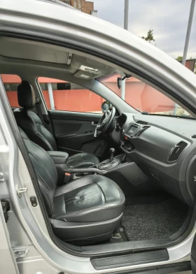 Kia Sportage 2.0 AWD 4WD, снимка 12