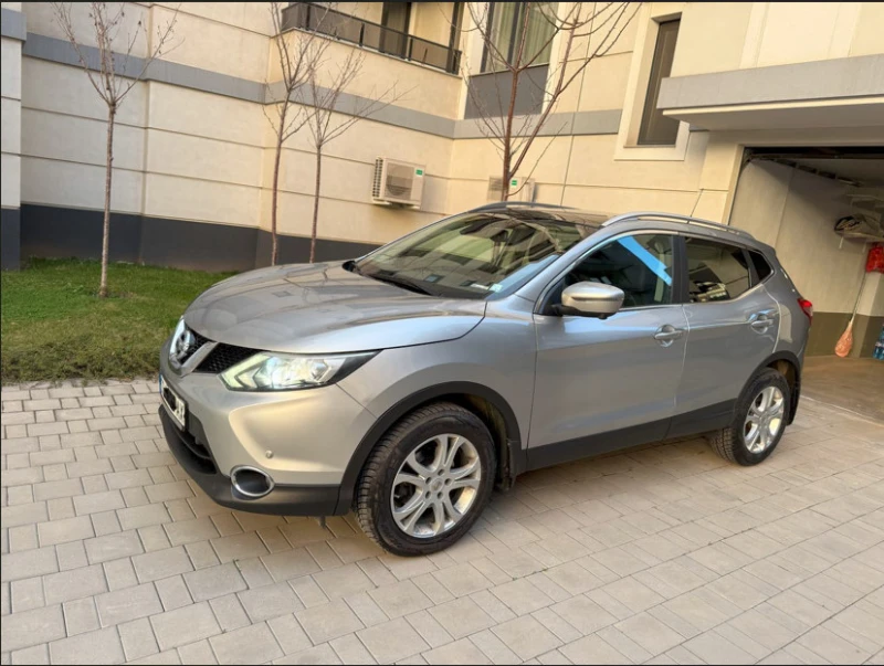 Nissan Qashqai 1.6i (163 к.с.) DIG-T, снимка 3 - Автомобили и джипове - 49601420