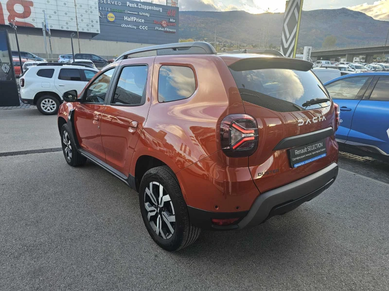 Dacia Duster 1.0 TCe 90 Stop&Start LPG, снимка 4 - Автомобили и джипове - 52186842