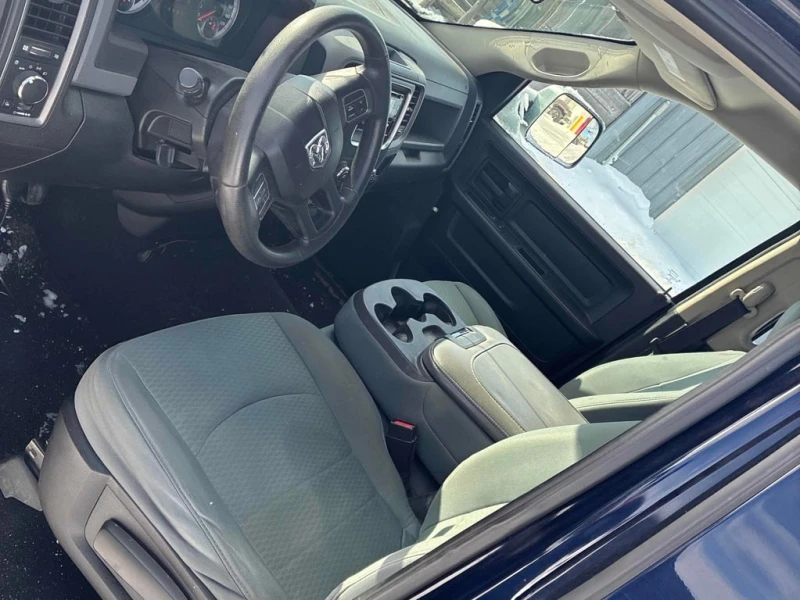 Dodge RAM 1500 * ST * CARFAX * БЕЗ ПЪРВОНАЧАЛНА ВНОСКА, снимка 5 - Автомобили и джипове - 53245240