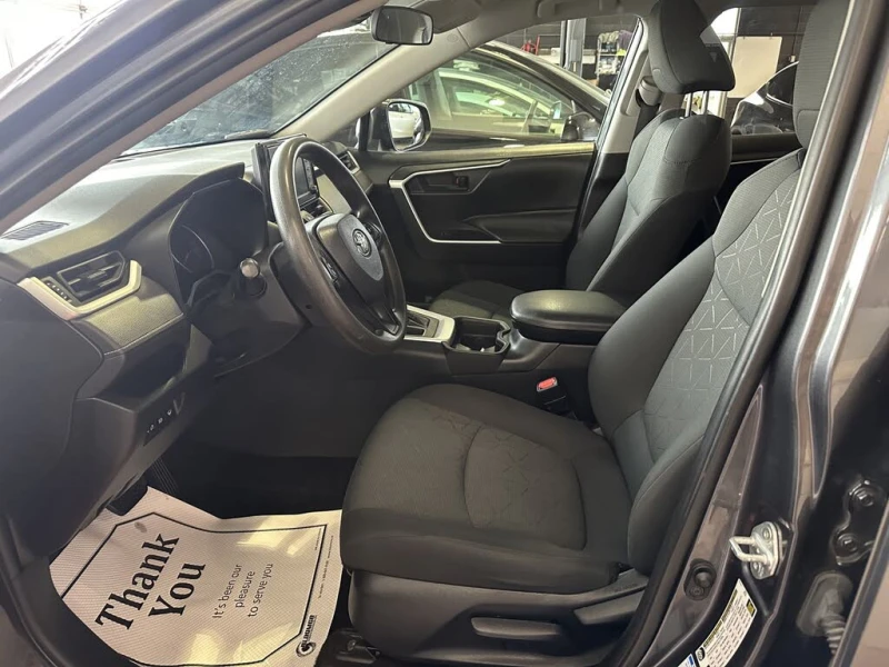 Toyota Rav4 LE AWD, снимка 13 - Автомобили и джипове - 53450342