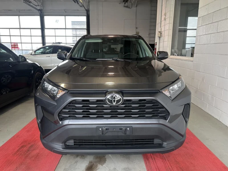 Toyota Rav4 LE AWD, снимка 2 - Автомобили и джипове - 53450342