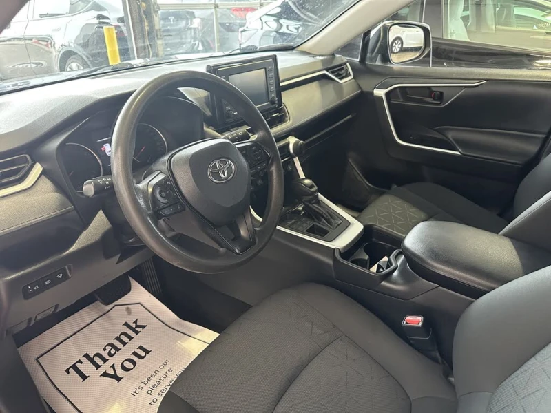 Toyota Rav4 LE AWD, снимка 8 - Автомобили и джипове - 53450342