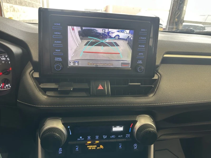 Toyota Rav4 LE AWD, снимка 11 - Автомобили и джипове - 53450342