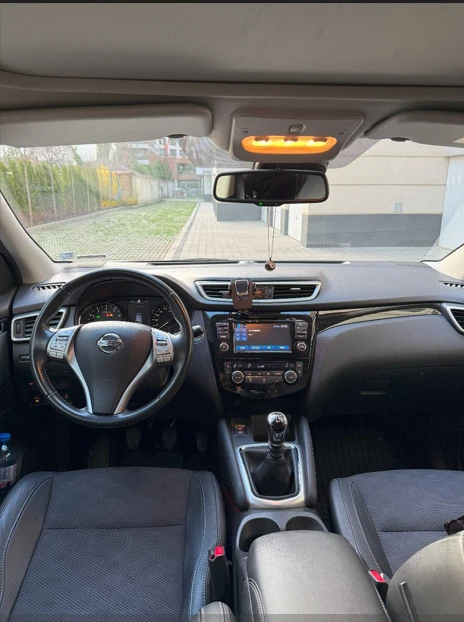 Nissan Qashqai 1.6i (163 к.с.) DIG-T, снимка 11 - Автомобили и джипове - 49601420