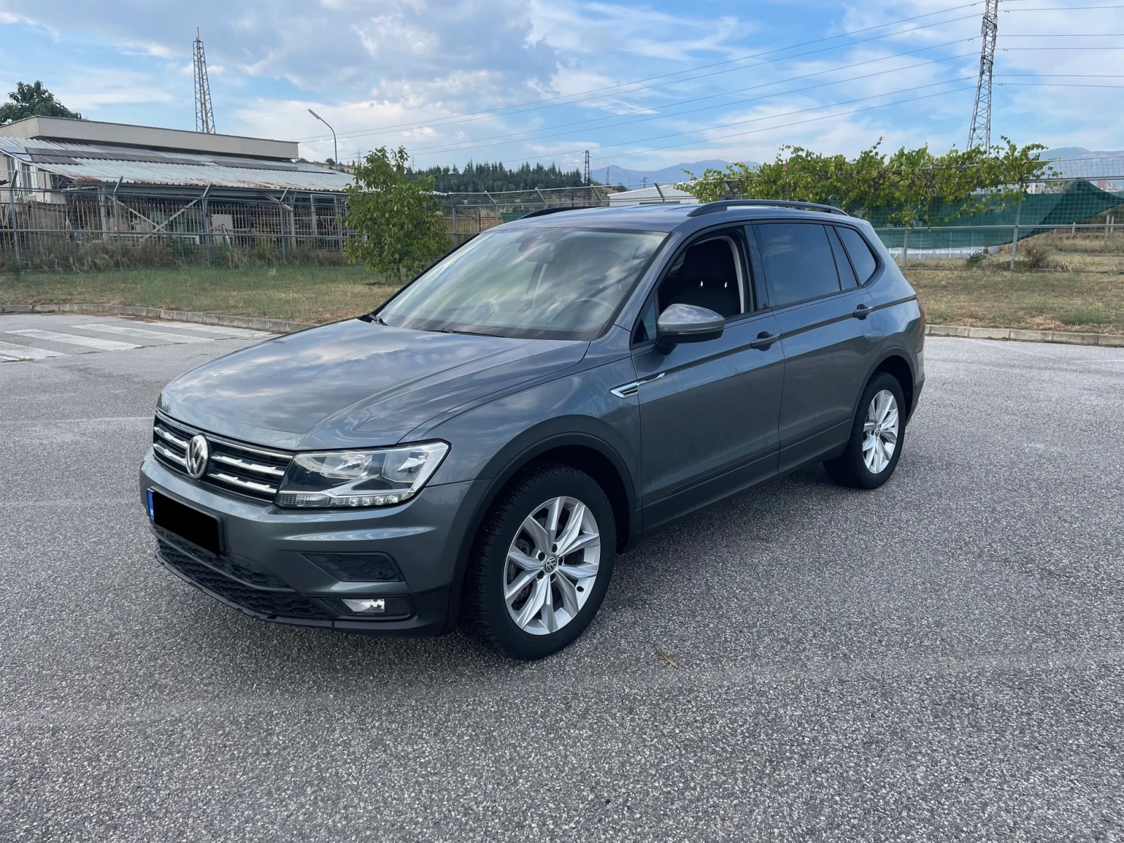 VW Tiguan  7 места / 150 к.с. - изображение 3