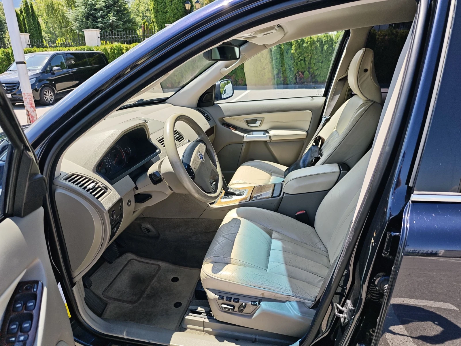 Volvo Xc90 V8 - изображение 8