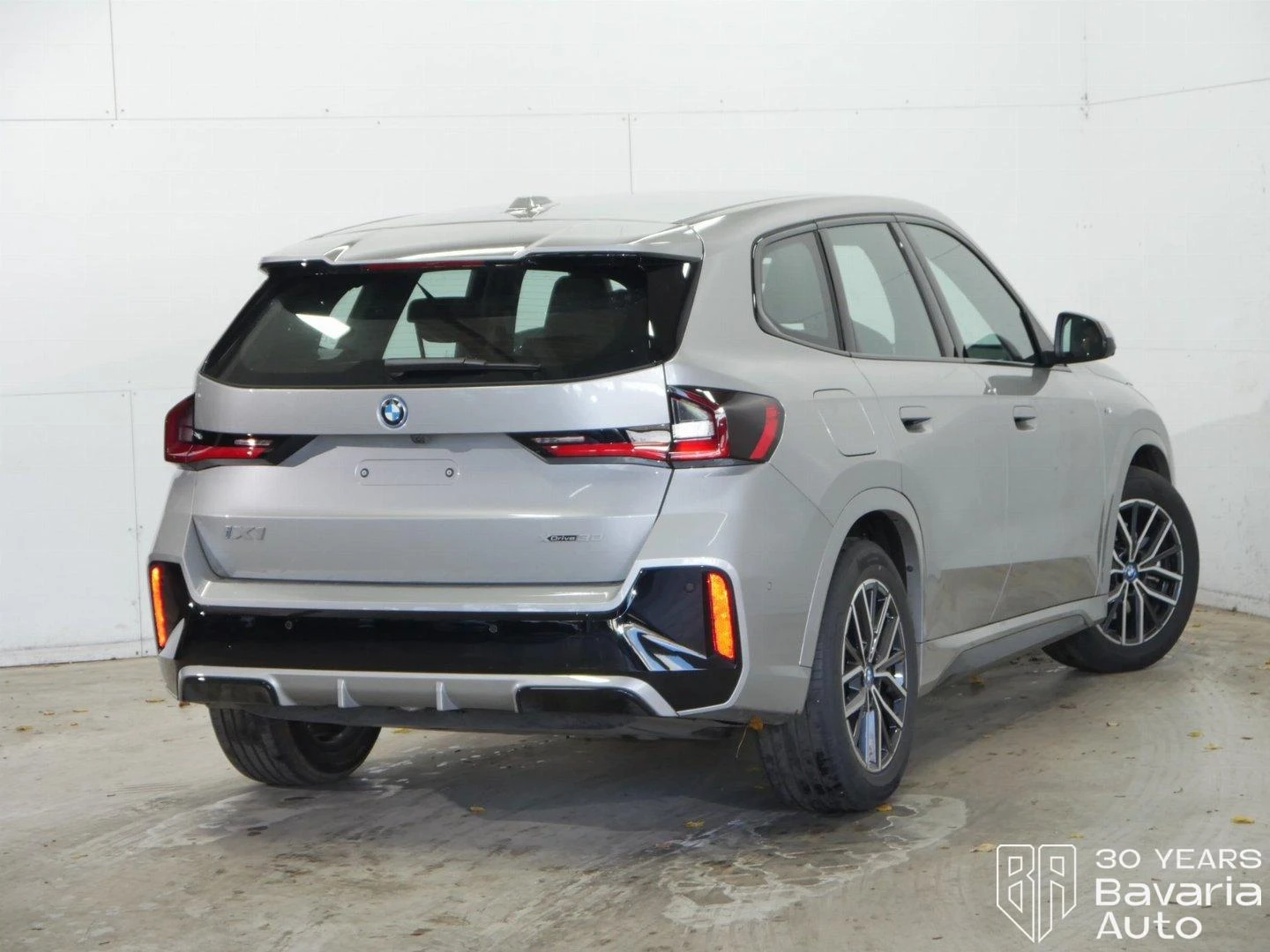 BMW iX1 30 xDrive M Sport Paket | Mobile.bg   3