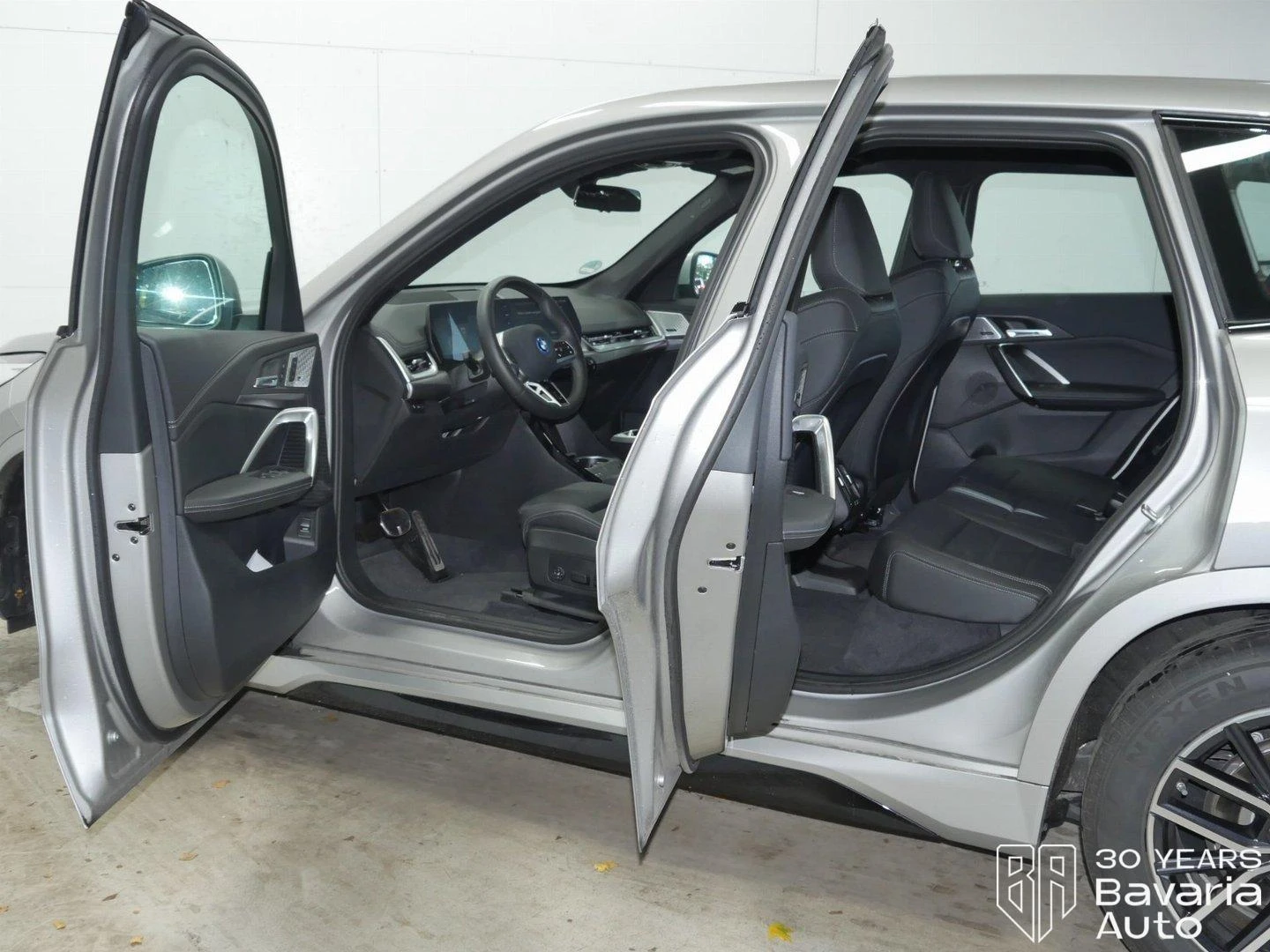 BMW iX1 30 xDrive M Sport Paket | Mobile.bg   5